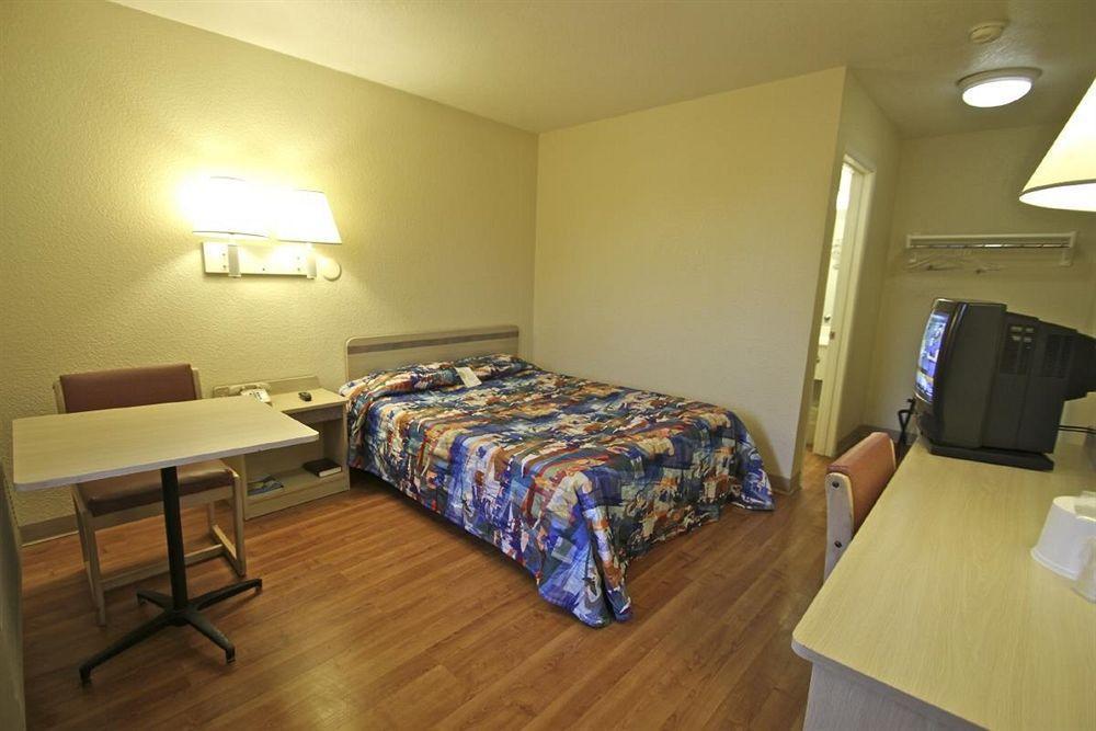 Motel 6 Manhattan Kansas Exteriér fotografie